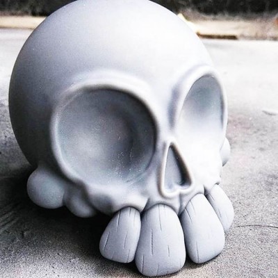 Large Skull shape piggy bank for Money , OEM 3d  plastic piggy bank for coin ,Custom Plastic piggy bank factory